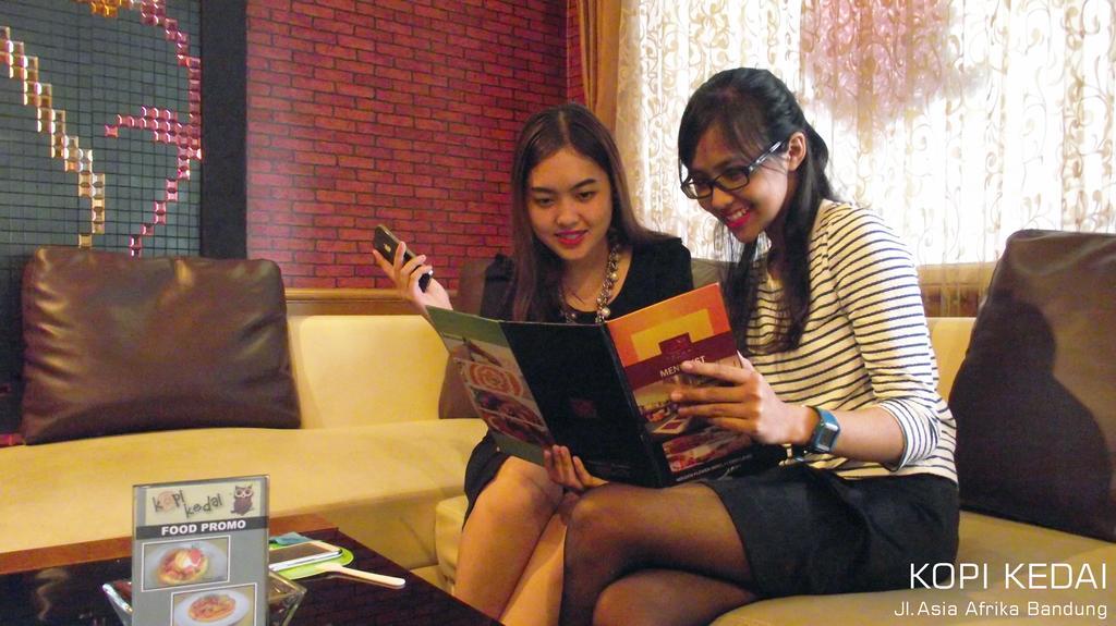 Golden Flower By Kagum Hotels Bandung Exterior foto