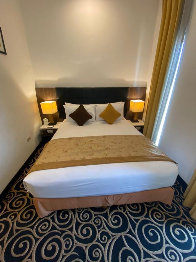 Golden Flower By Kagum Hotels Bandung Exterior foto
